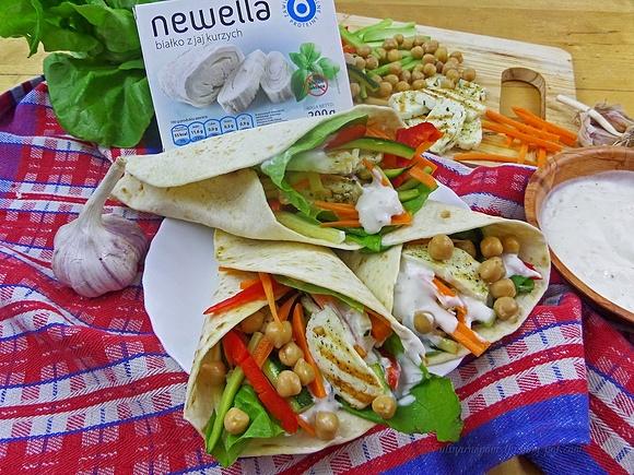 Rożki z grillowaną Newellą i warzywami