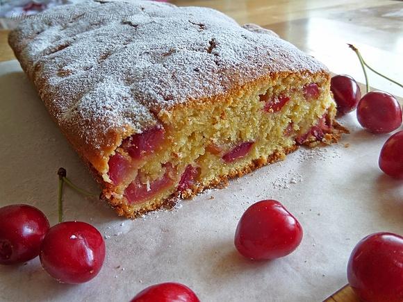Ciasto kokosowe z czereśniami