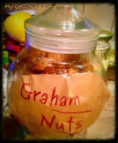 Graham Nuts - orzechowe pełnoziarniste płatki śniadaniowe