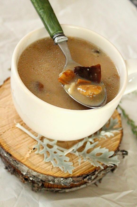 Zupa grzybowa ze świeżych grzybów