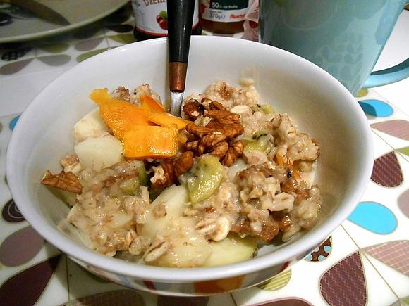 Egzotyczna owsianka z suszonym mango