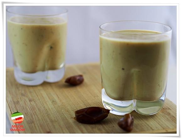 Smoothie daktylowo-bananowe