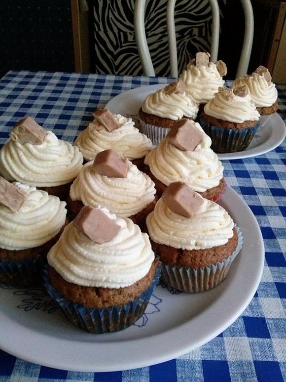 Muffiny kawowo-cynamonowe z czekoladą i kremem mascarpone