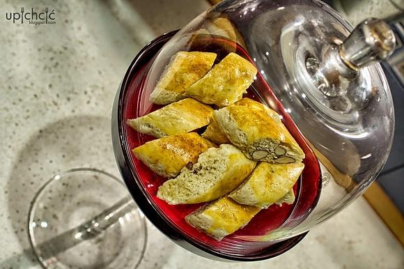 Włoskie ciasteczka cantuccini