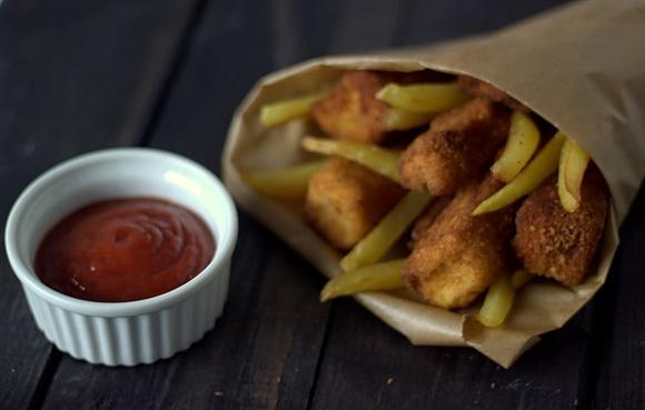 Kurczakowe nuggets w domu przepis