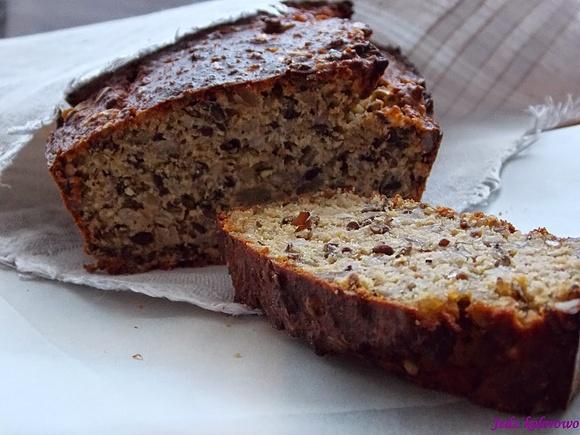 Chleb z orzechów ziemnych i kaszy gryczanej bez mąki gluten free