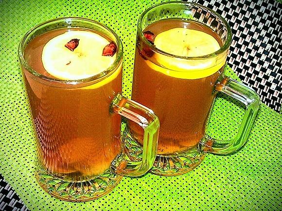 Aromatyczna herbata ze świeżym imbirem