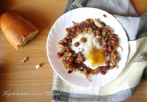 Fagioli borlotti z jajkami i marsala