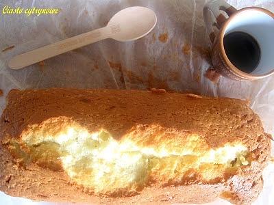 Cytrynowe ciasto na jogurcie naturalnym