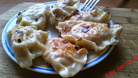 Pierogi ruskie z wędzonym serem
