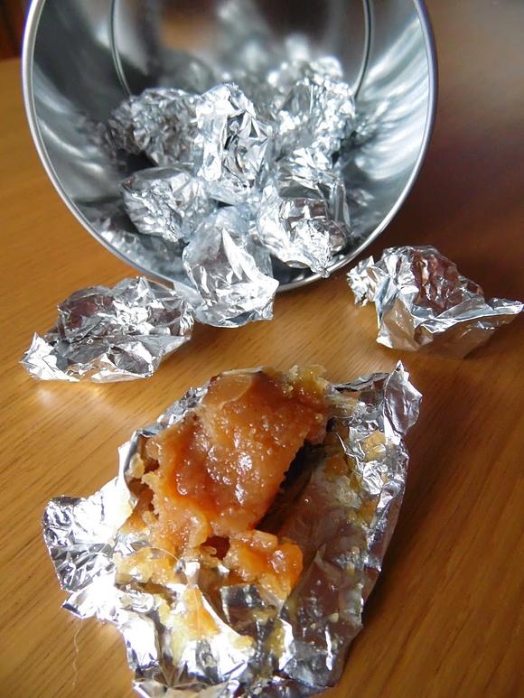 Sos karmelowy jasny i krówki