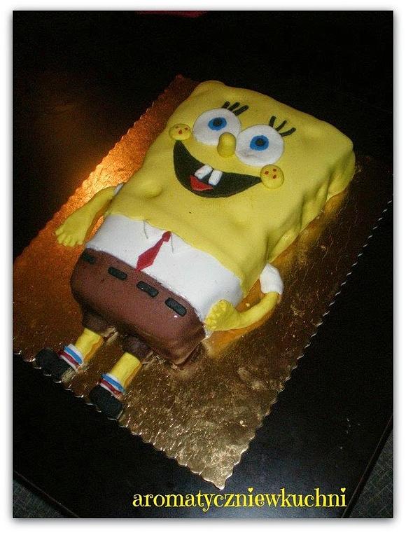 Tort z kremem z białej czekolady i truskawkami - spongebob inspiracja na dzień dziecka