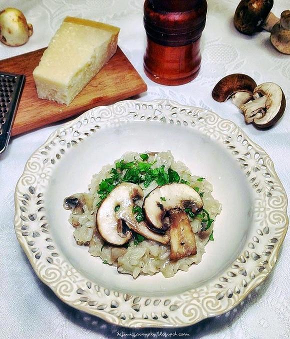 Risotto z brązowymi pieczarkami