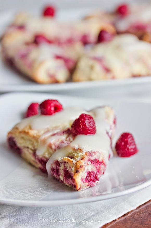 Malinowe scone'y do śniadania