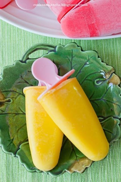 Mango lassi na patyku
