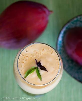 Mango lassi