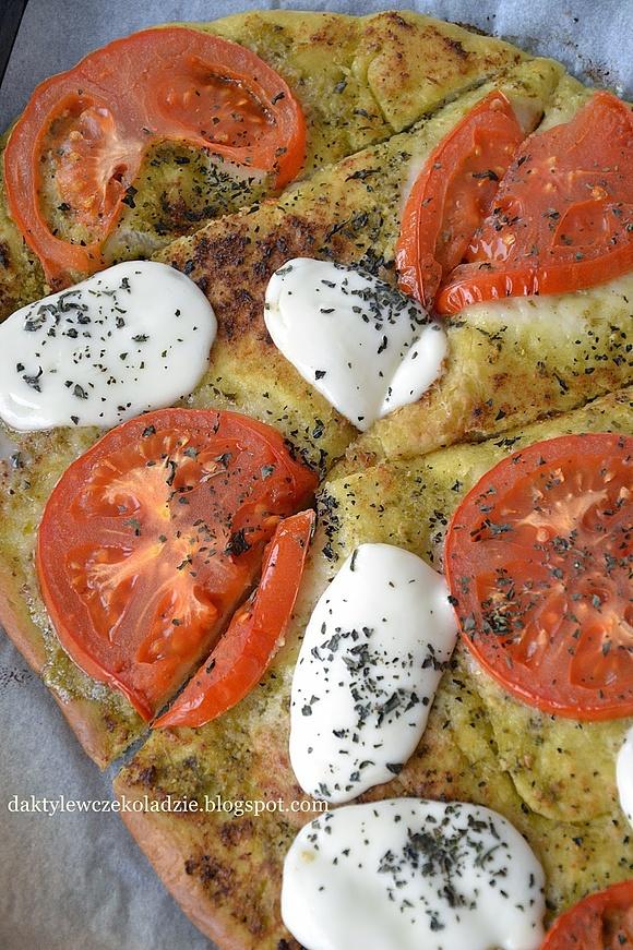 Pizza z pesto