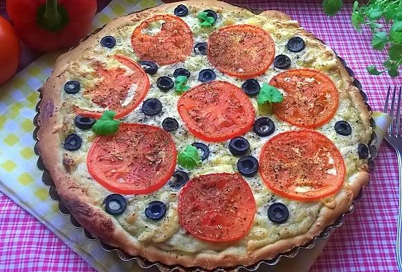 Tarta z wędzoną makrelą i beszamelem