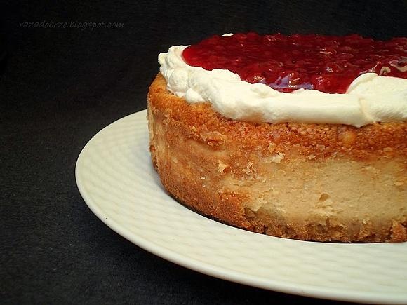 Sernik z mascarpone i białą czekoladą