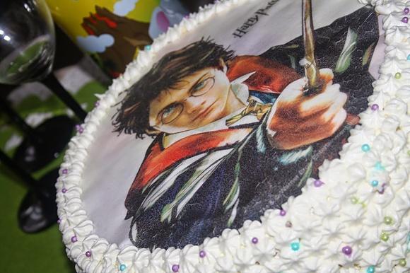 Tort Harry Potter dla fana, dekoracja z wizerunkiem bohatera