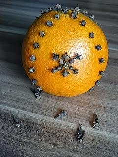 Pomarańczowa dekoracja świąteczna
