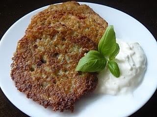 Placki ziemniaczane z majerankiem i tymiankiem bez mąki