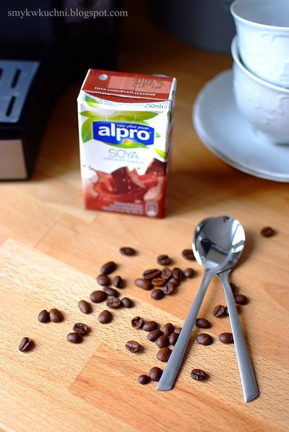 Czekoladowe cappuccino na mleku sojowym