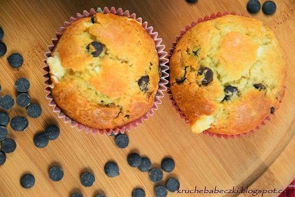 Muffinki z dwoma rodzajami czekolady