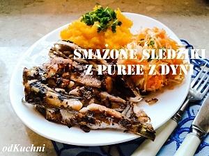 Smażone śledzie z puree z dyni piżmowej i surówką z kapusty