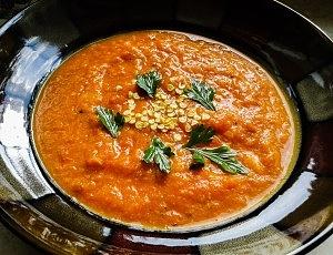 Zupa krem z grillowanej papryki i pomidorów