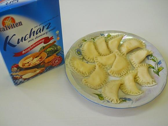 Ciasto na pierogi z mieszanki Kucharz