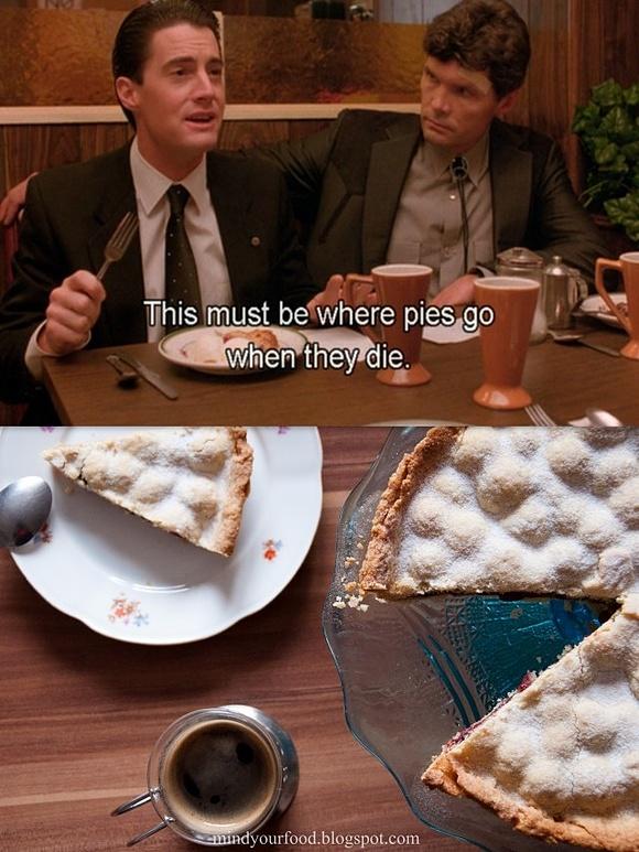 Wiśniowe ciasto typu pie z kruchym spodem