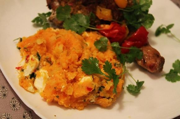 Kurczak prawie piri piri z kolorowym puree