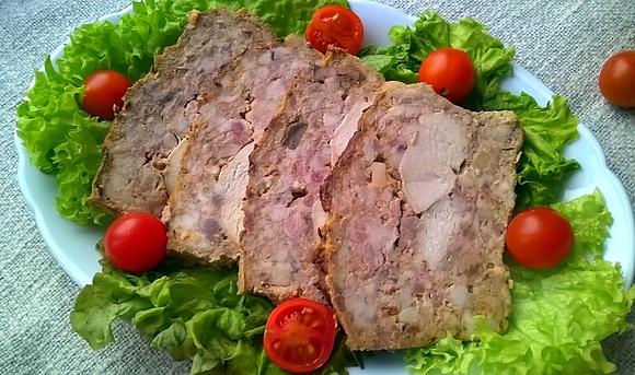Pieczeń z drobiem i cebulą