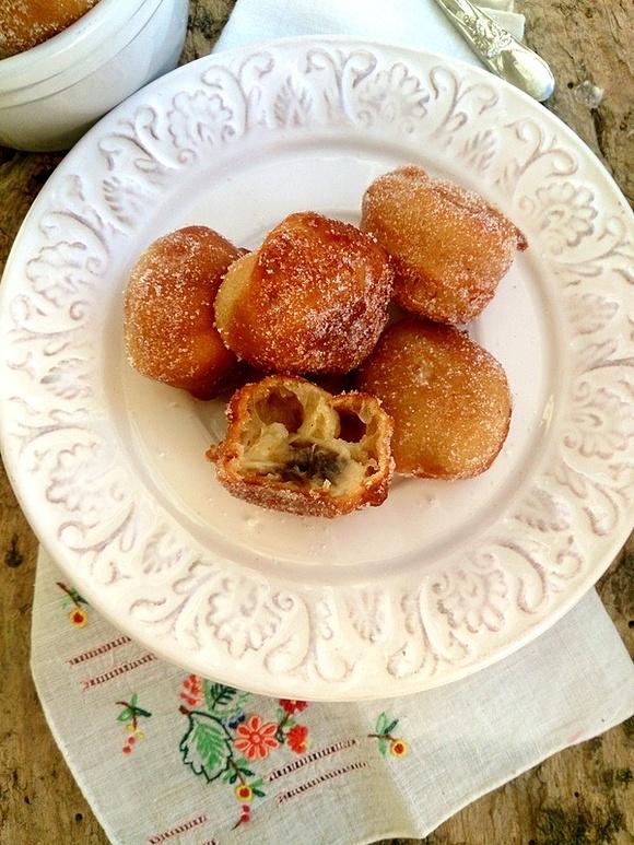 Pączki bananowe z bananami w cieście