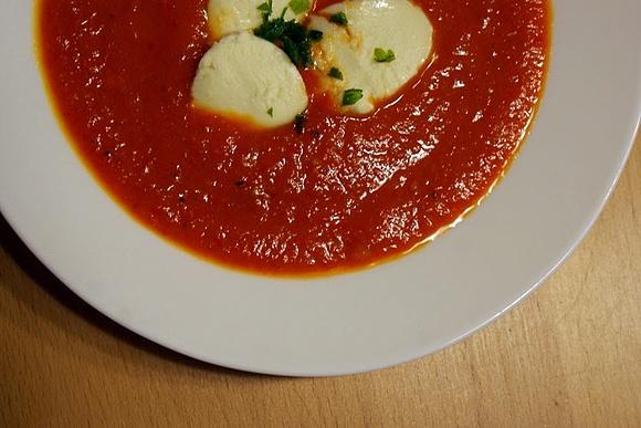Krem z pieczonej papryki i pomidorów
