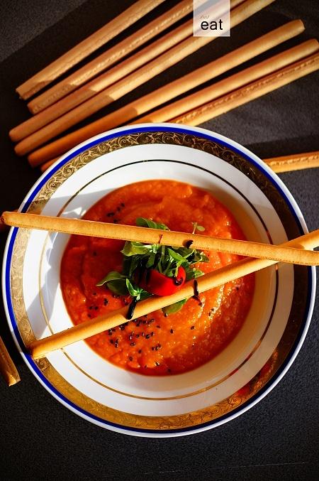 Zupa dyniowa z pieczoną papryką