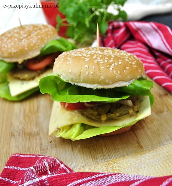 Burgery z boczniaków - szybki i wegetariański obiad