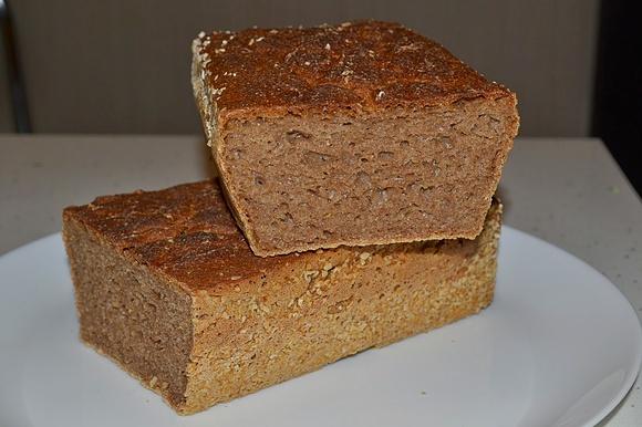 Chleb żytni pełnoziarnisty