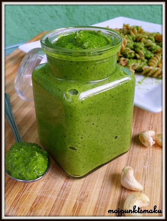 Pesto z rukoli i orzechów nerkowca
