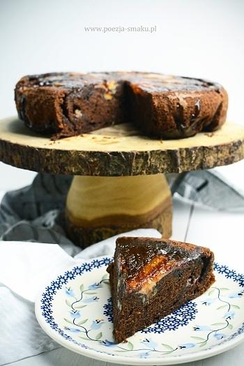 Odwrócone ciasto bananowe z karmelem