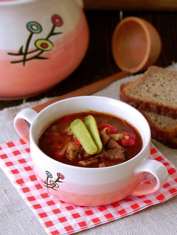 Zupa gulaszowa
