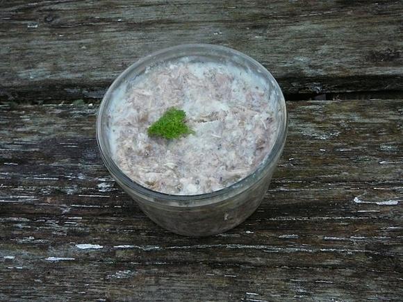 Lekkie rillettes na domowym cydrze