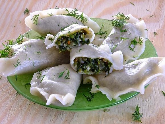Pierogi z niebieskim serem pleśniowym