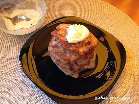 Placuszki z pieczarkami i żółtym serem