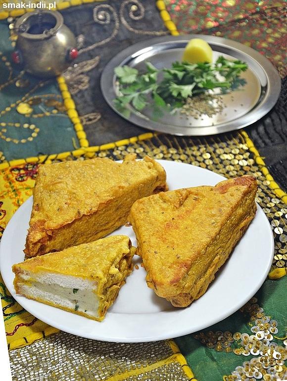 Chlebowe pakory z nadzieniem ziemniaczanym