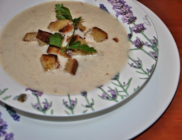 Zupa czosnkowa