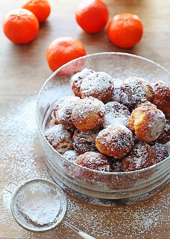 Serowe mini pączki