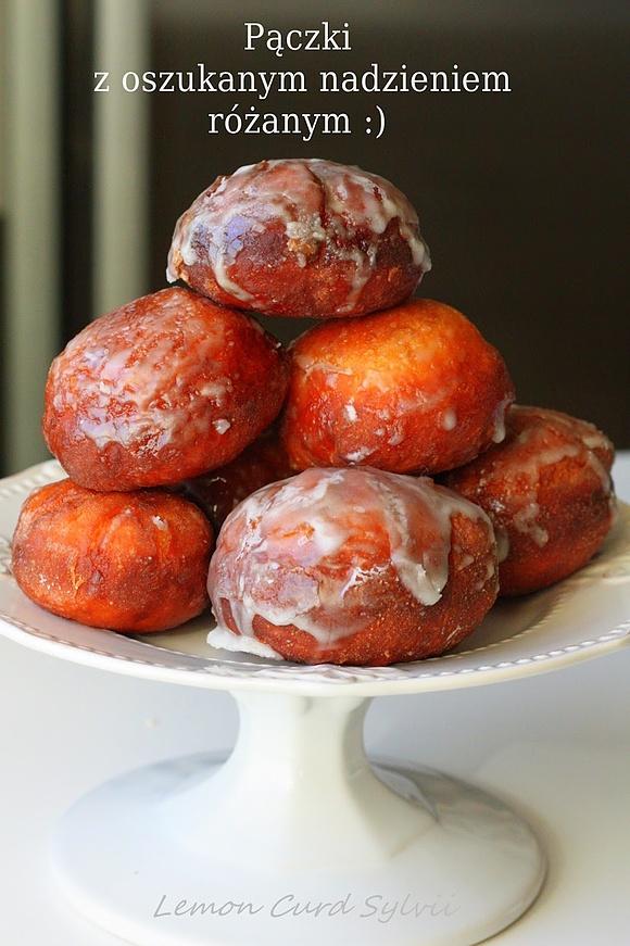 Pączki z oszukanym nadzieniem różanym