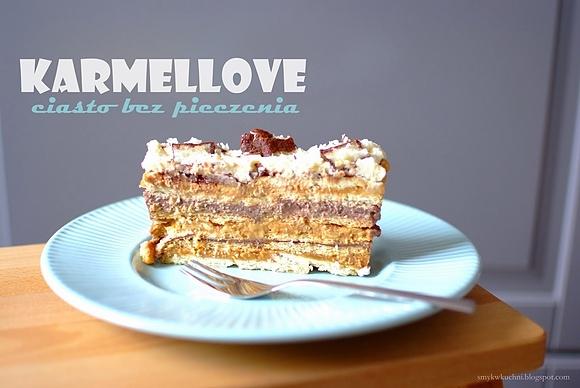 Karmelowe ciasto bez pieczenia z herbatnikami
